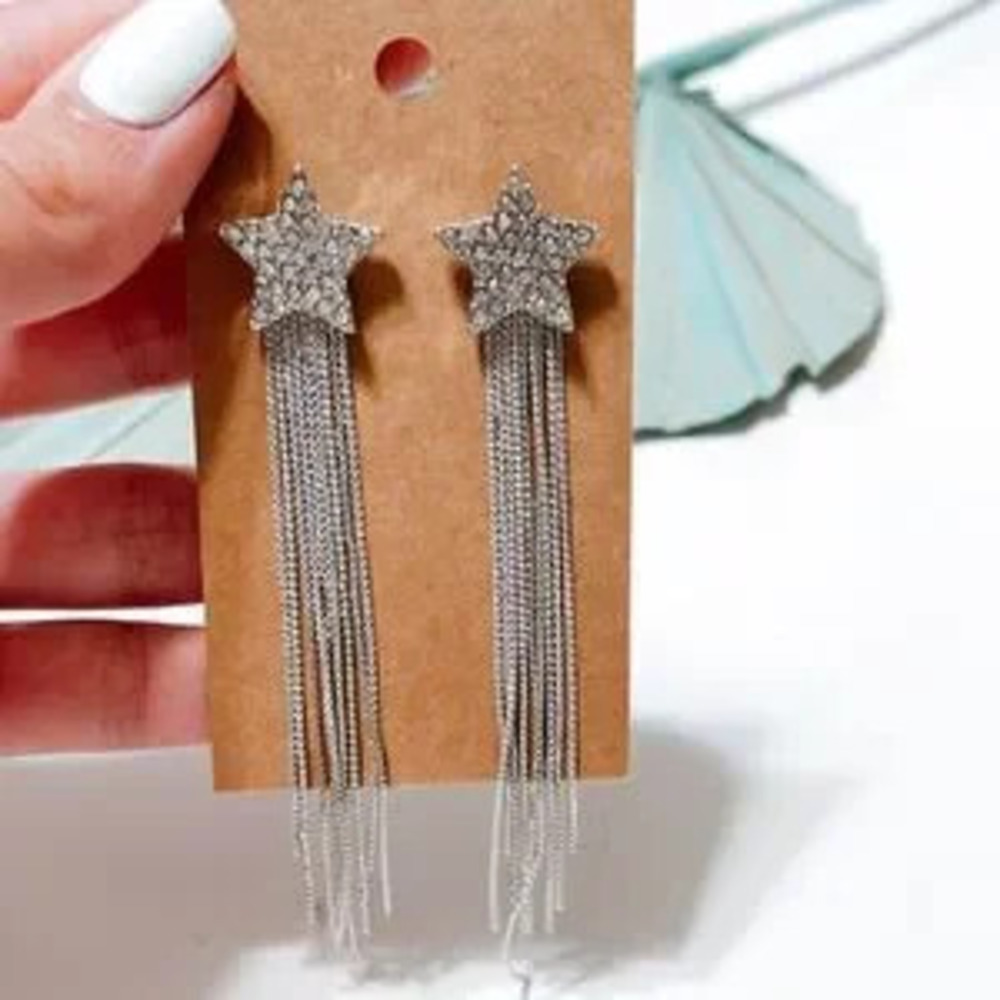 Diamond star earrings? N332